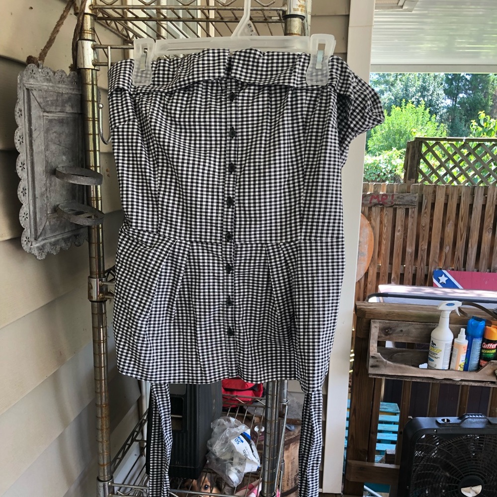 Venus Strapless Blouse